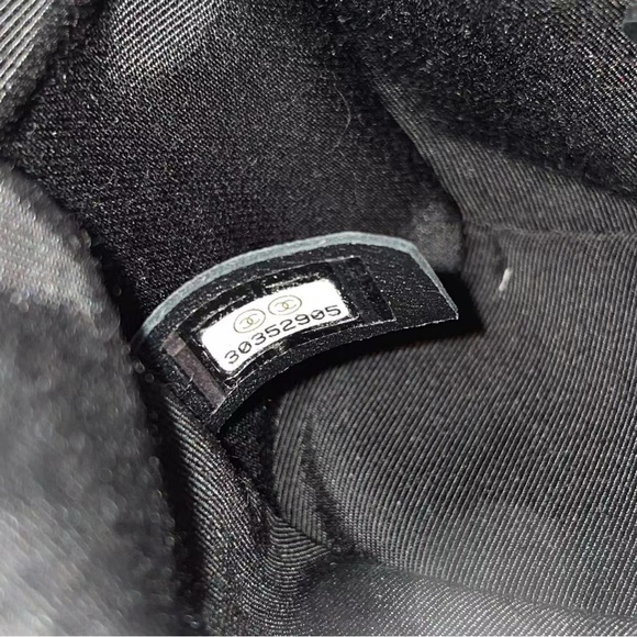 Authentic Chanel Handbag - Picture 6 of 16